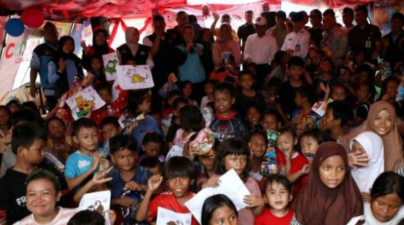 Menko PMK Didampingi Pj Gubernur DKI Kunjungi Posko Pengungsian Kebakaran Kemayoran