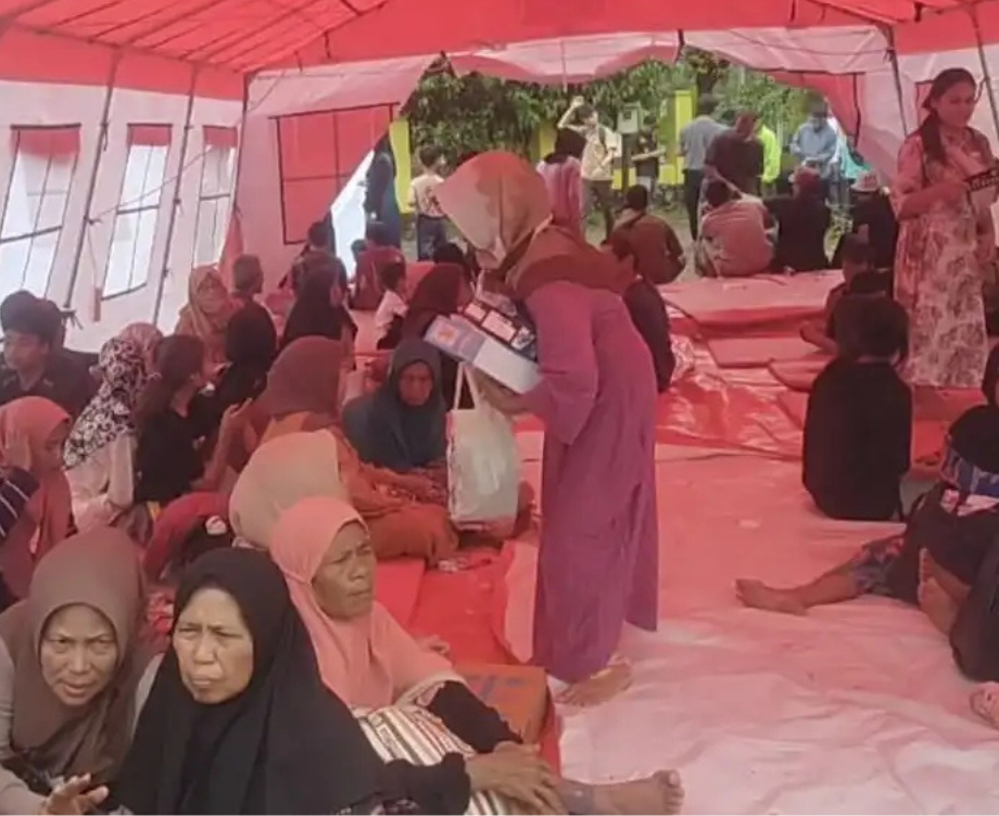 Pengungsi Bencana Longsor di Sukabumi