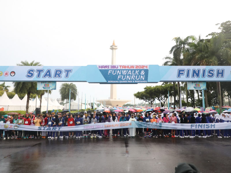 Ribuan Kader PKK ae Jabotabek Antusias Ikut Fun Walk and Fun Run di Monas