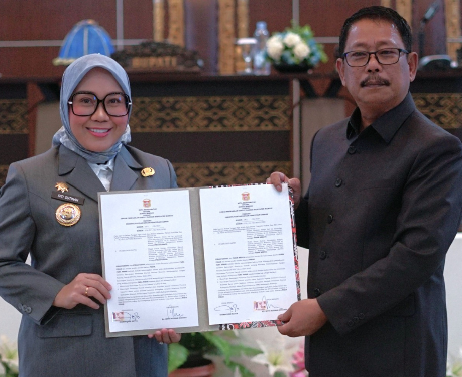 Perda APBD Mamuju Tahun 2025 Disetujui Dewan, Perbaikan Infrastruktur Jalan Dalam Kota Masuk Prioritas