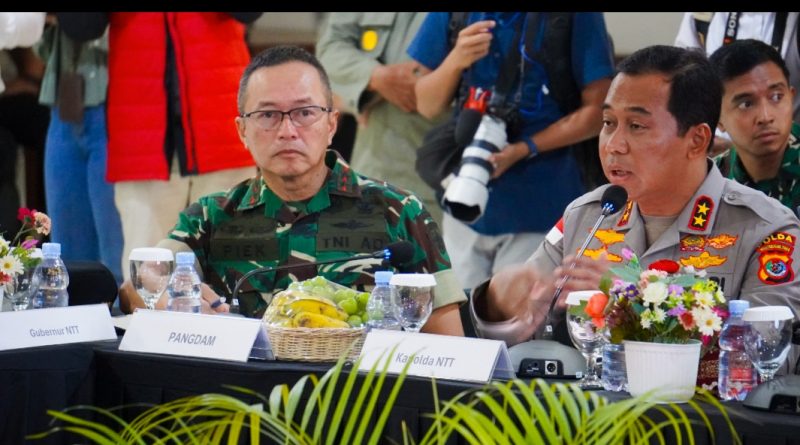 Pangdam Kodam IX/Udayana Pimpin Rakor Penanggulangan Gempa di Polres NTT