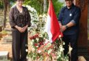 Bupati Sanjaya Dan Ibu Rai Ziarah Ke Makam Guruh Soekarnoputra, Sampaikan Duka Mendalam